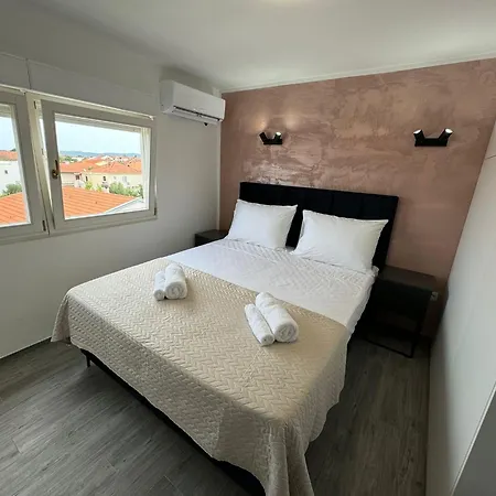 And Zara Apartment