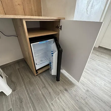 And Zara Apartment *