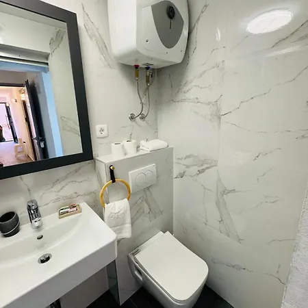 And Zara Apartment