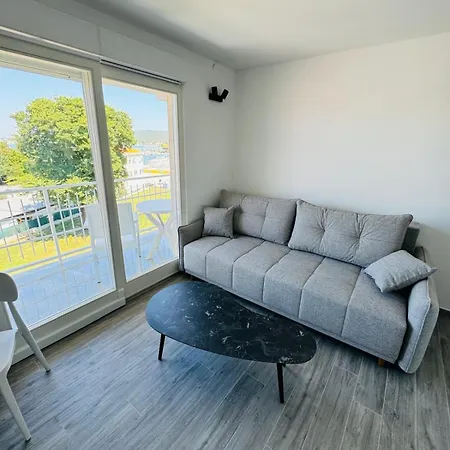 Apartment And Zara